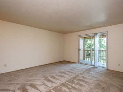 Bedroom at Columbia Ridge